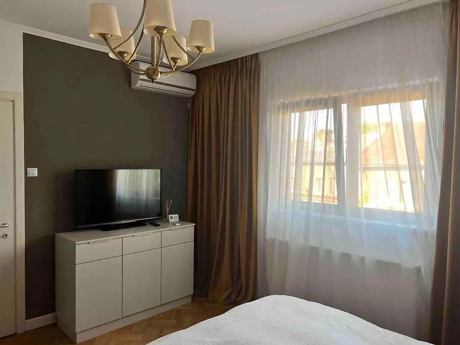Loft Villa Floreasca 부쿠레슈티 0*,  루마니아